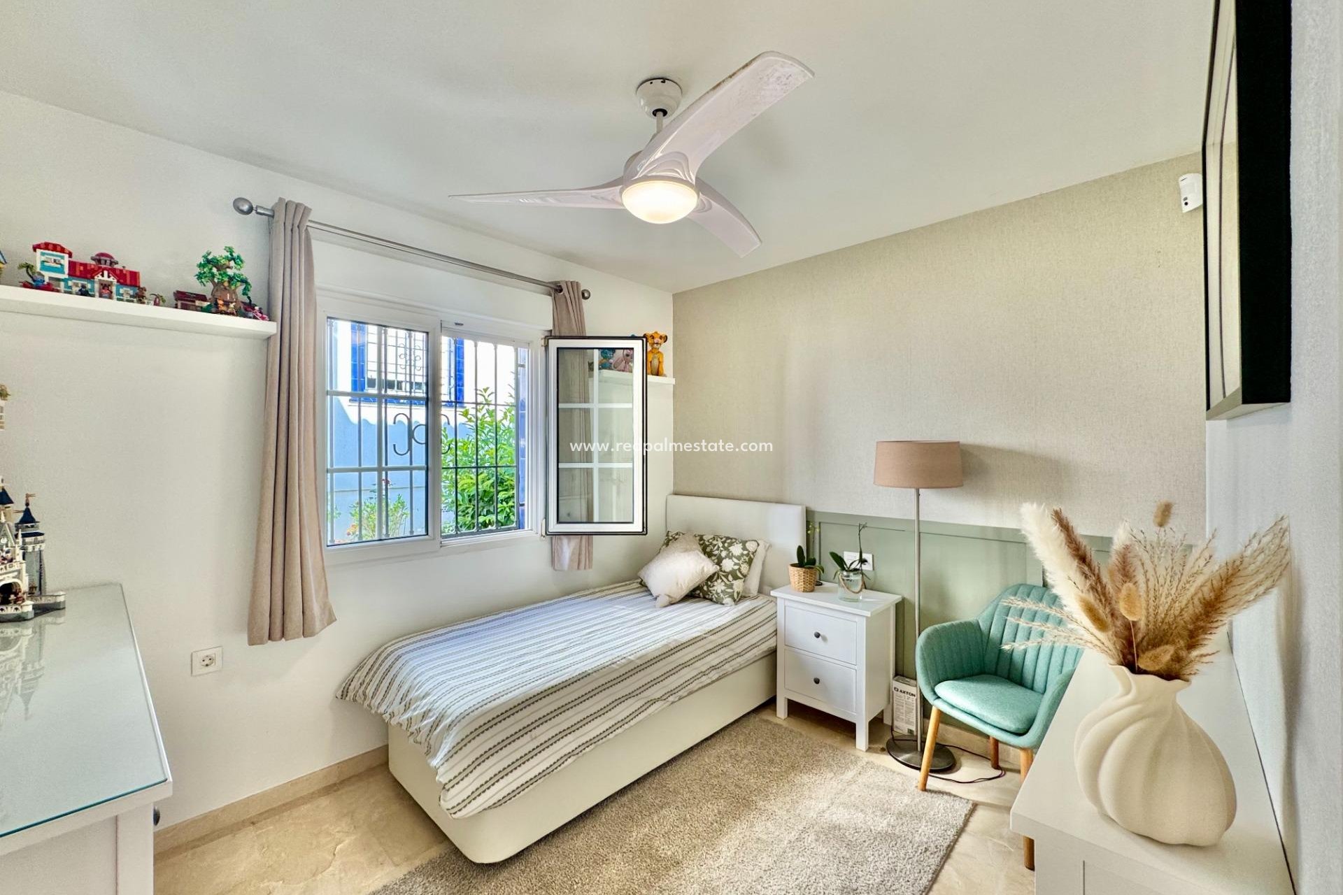 Reventa - Bungalow -
Orihuela Costa - Villamartín