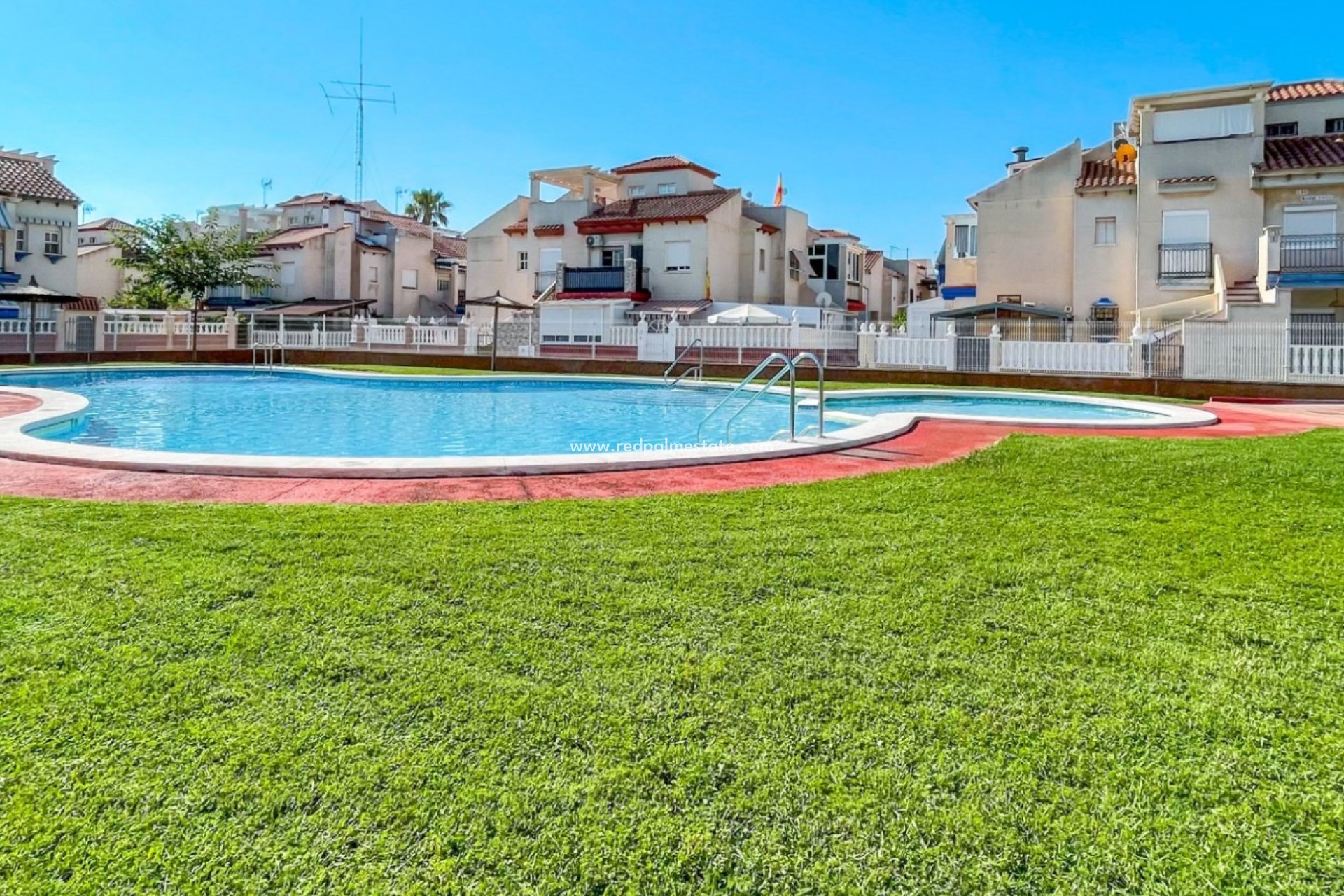 Reventa - Bungalow -
Orihuela Costa