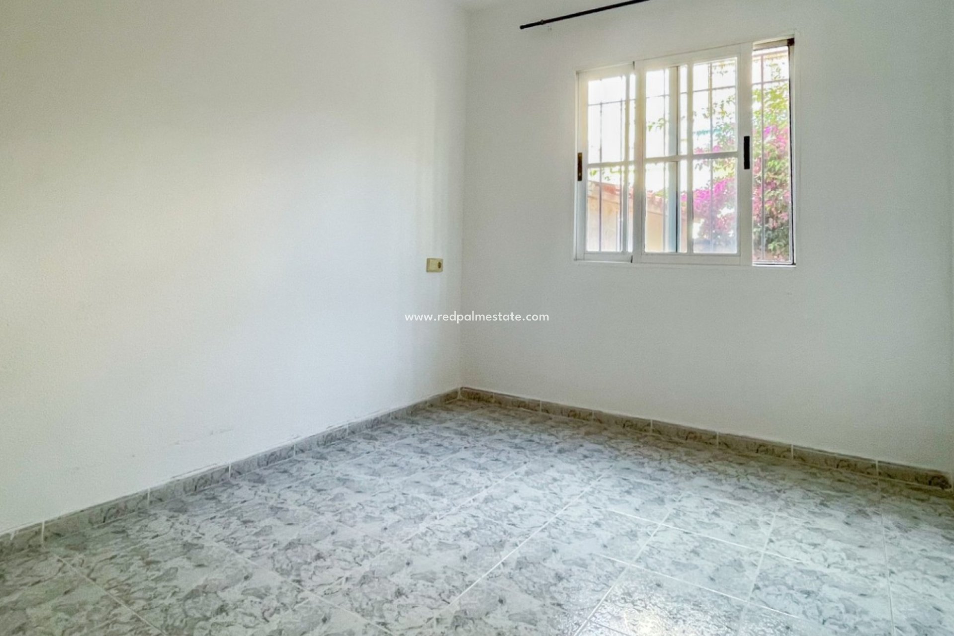 Reventa - Bungalow -
Orihuela Costa