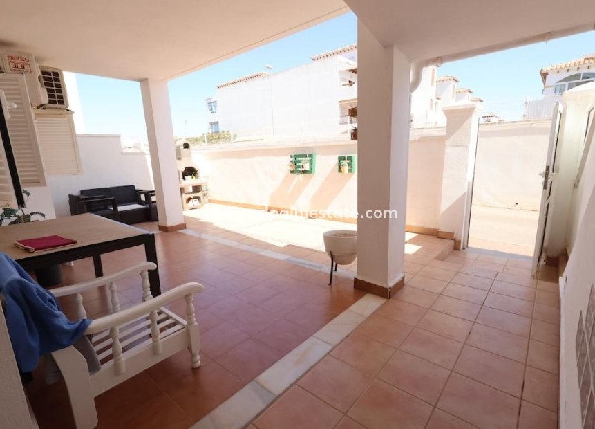 Reventa - Bungalow -
Orihuela Costa