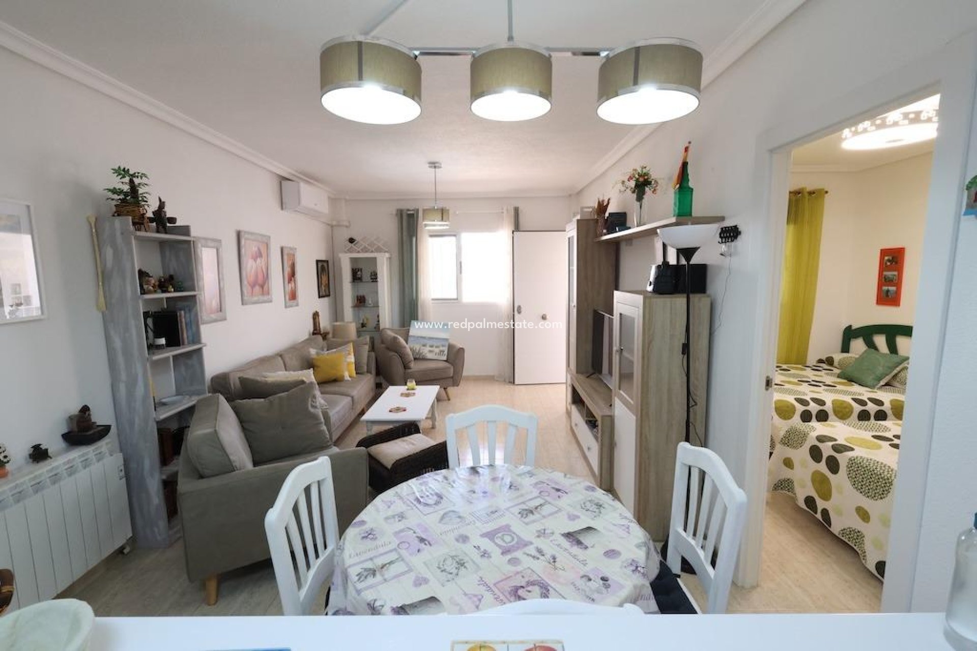 Reventa - Bungalow -
Orihuela Costa