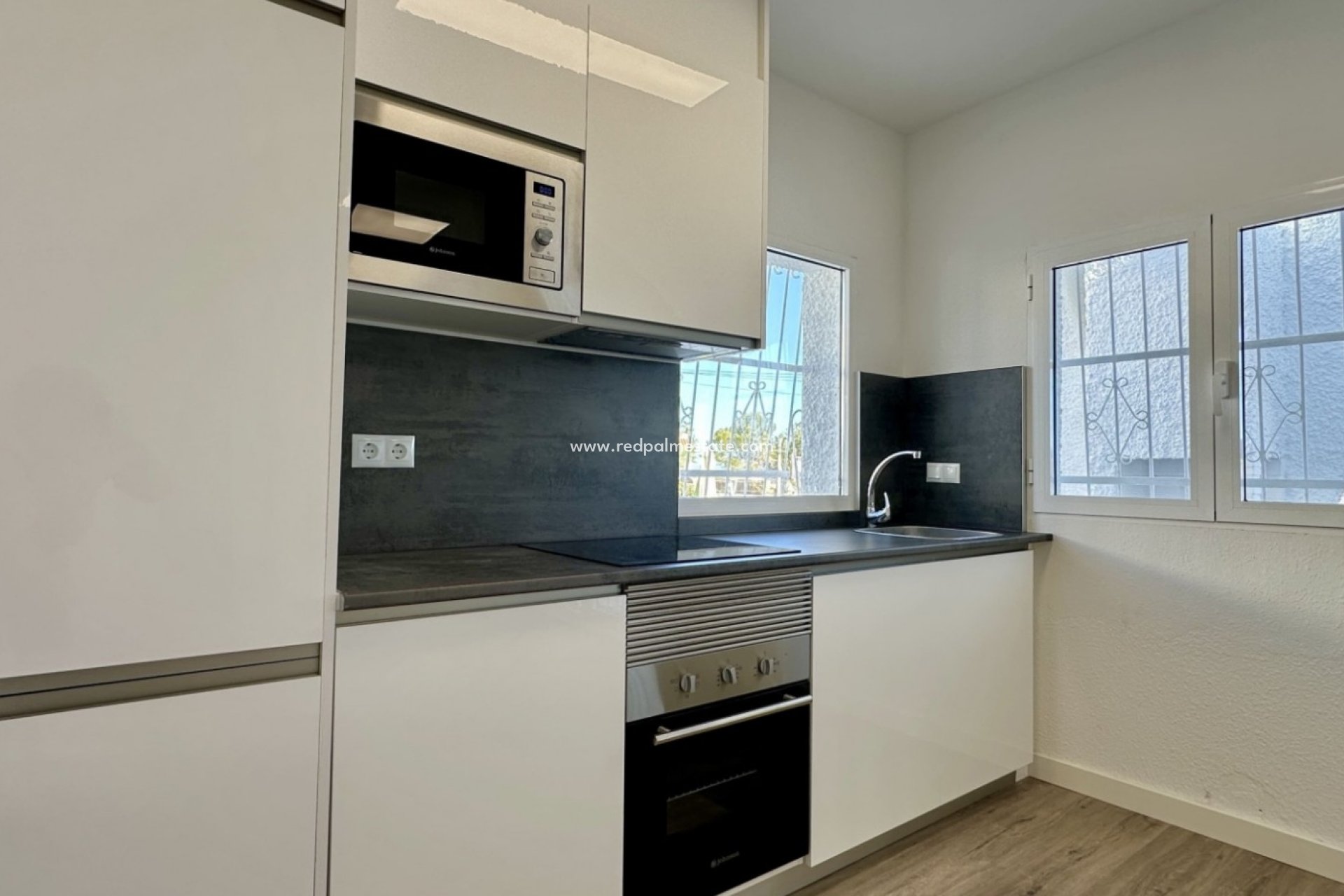 Reventa - Bungalow -
Orihuela Costa