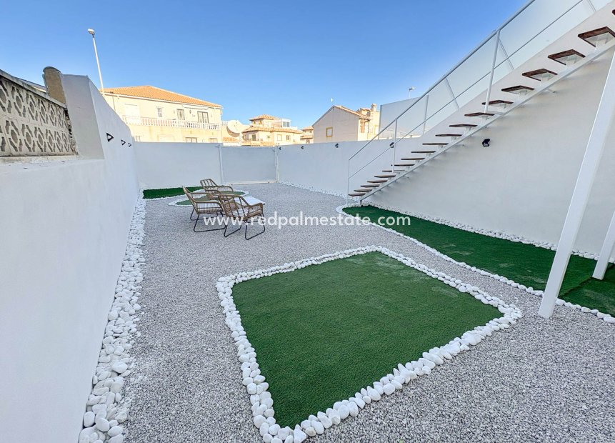 Reventa - Bungalow -
Orihuela Costa