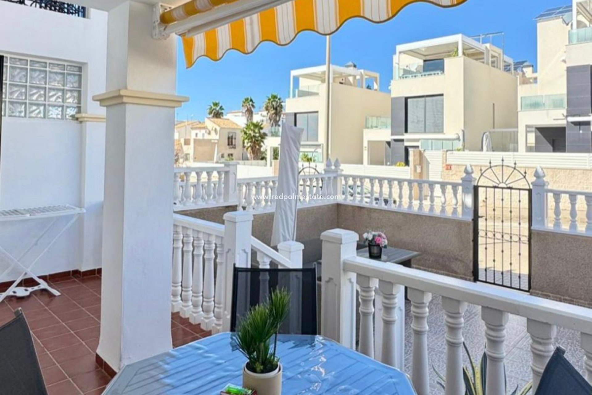 Reventa - Bungalow -
Orihuela Costa
