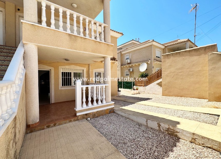 Reventa - Bungalow -
San Miguel de Salinas - Inland