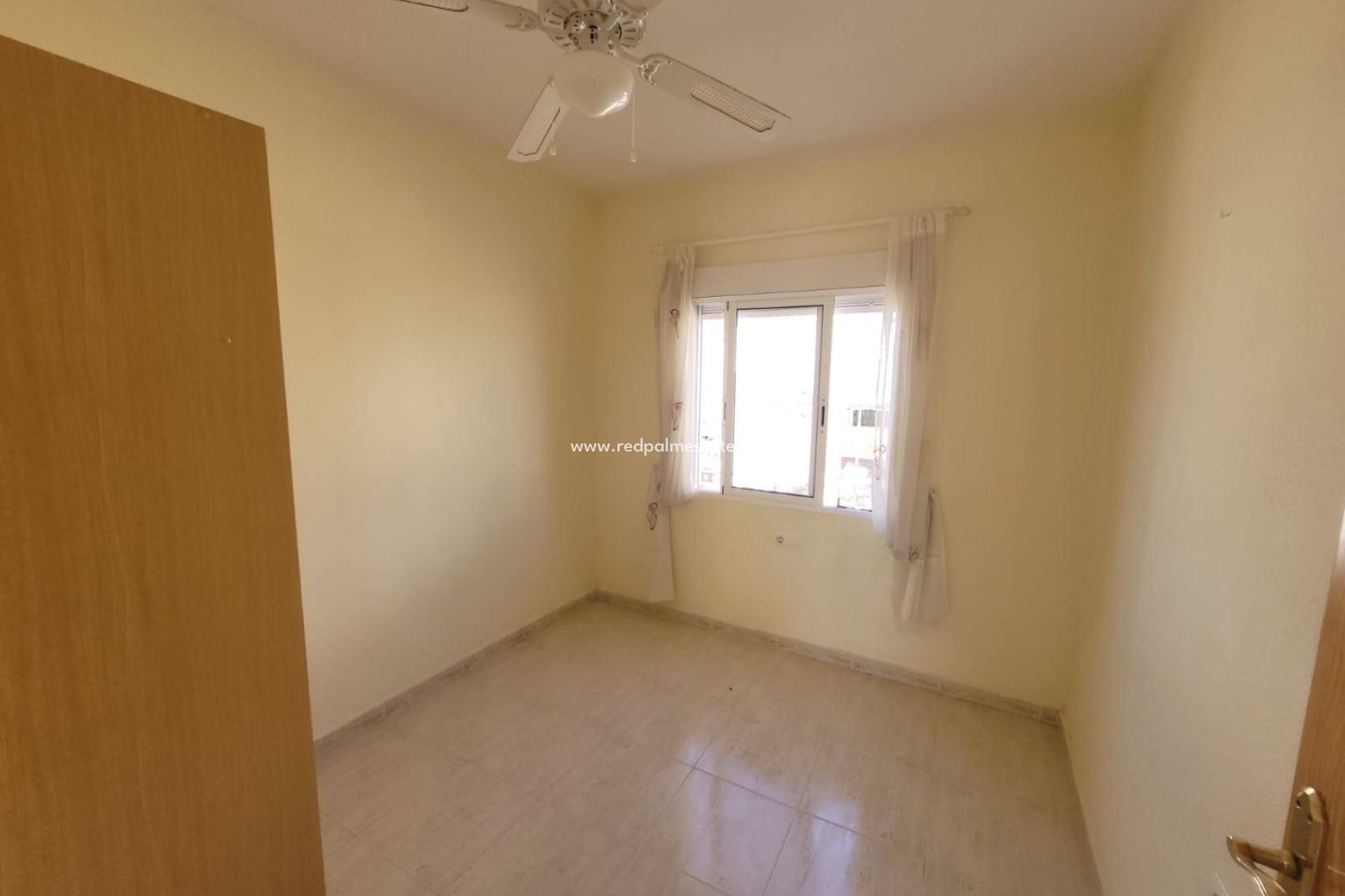 Reventa - Bungalow -
San Miguel de Salinas - Inland