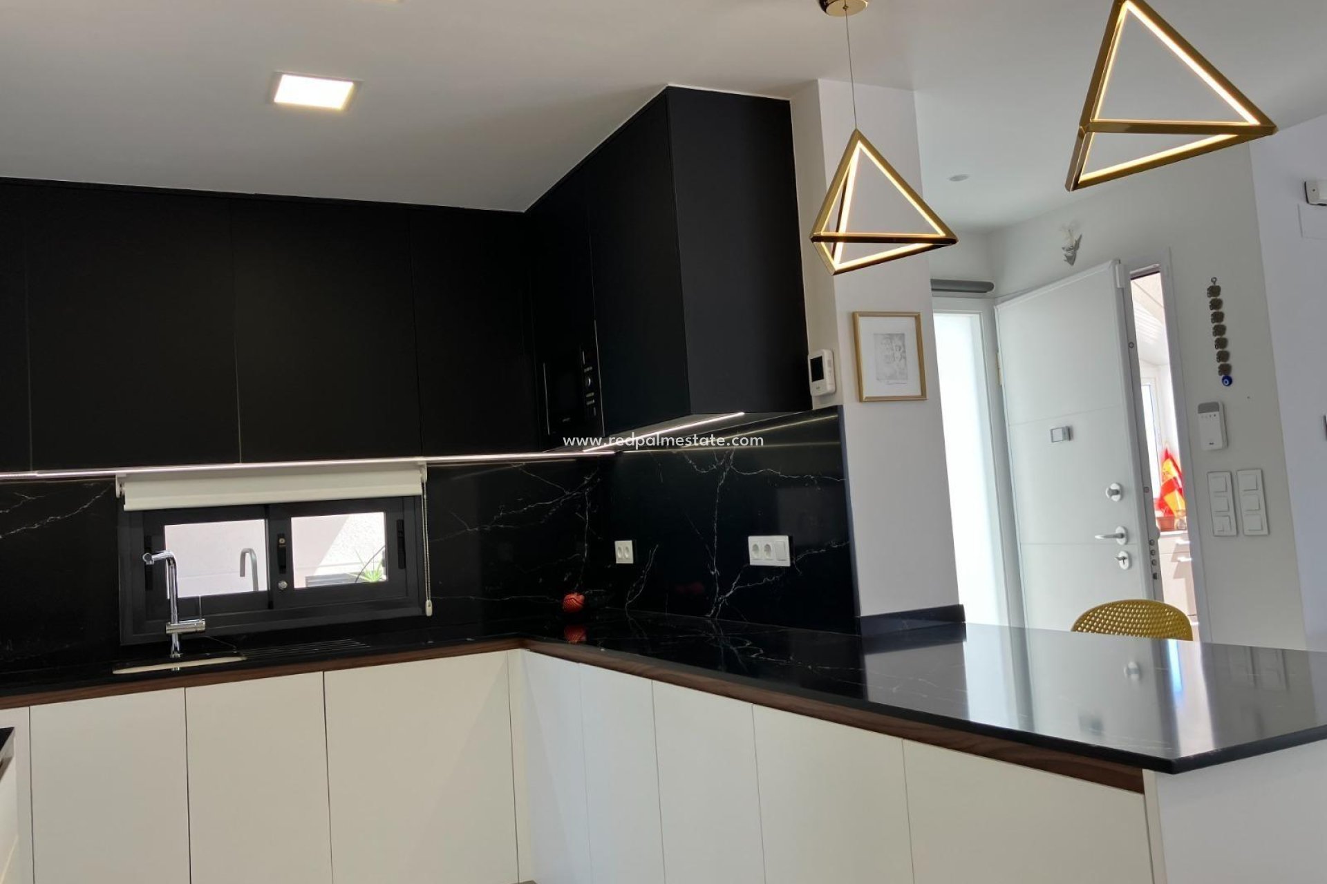 Reventa - Bungalow -
San Miguel de Salinas - Las Colinas Golf