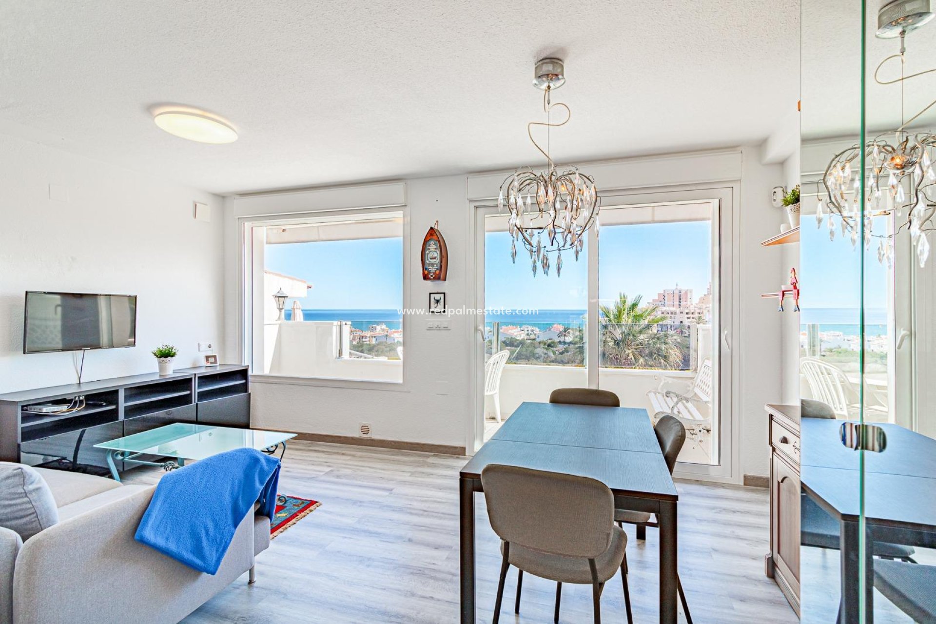 Reventa - Bungalow -
Torrevieja - Aguas Nueva