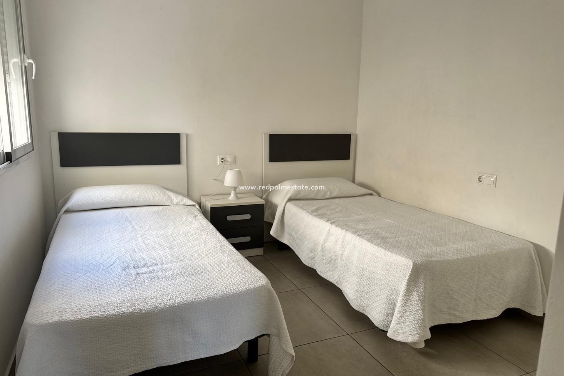 Reventa - Bungalow -
Torrevieja - Aguas Nueva