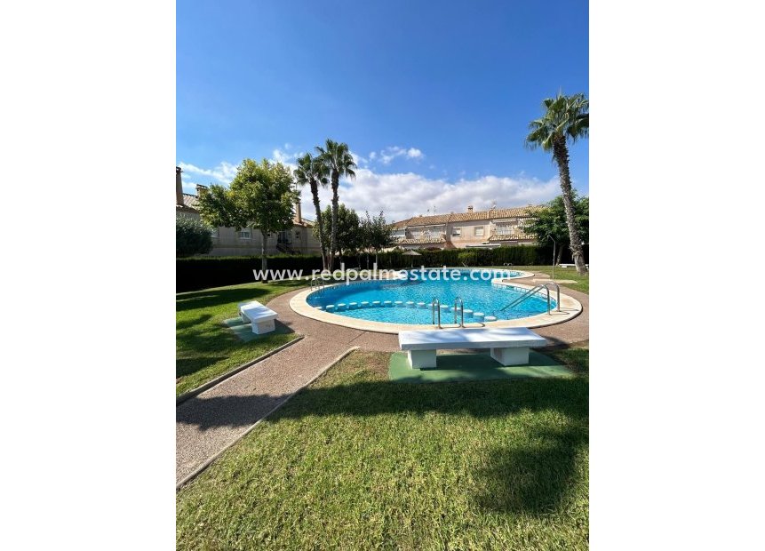 Reventa - Bungalow -
Torrevieja - Aguas Nueva