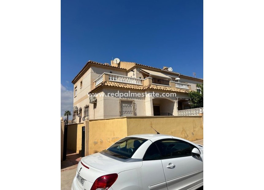 Reventa - Bungalow -
Torrevieja - Aguas Nueva