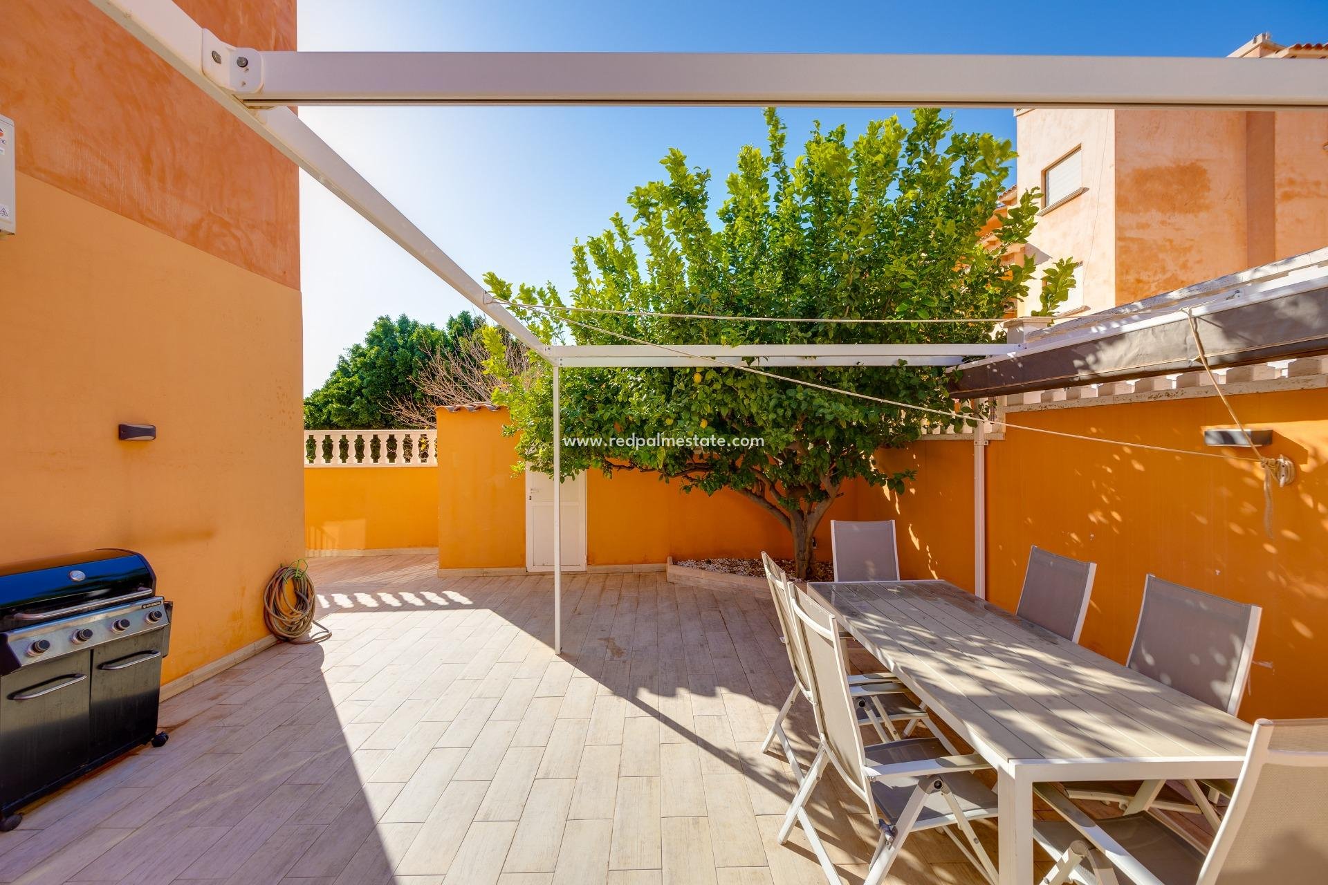 Reventa - Bungalow -
Torrevieja - Aguas Nueva