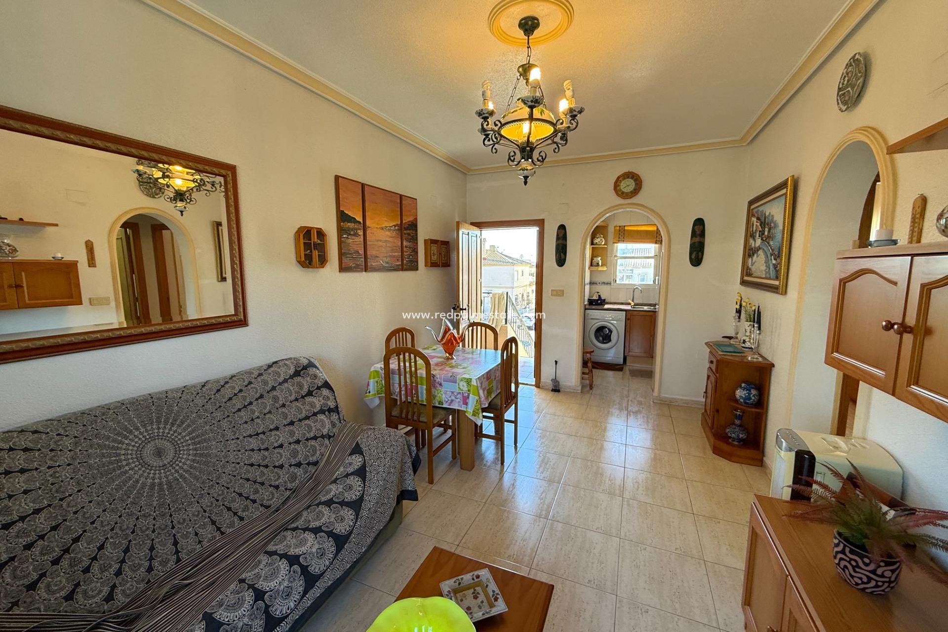 Reventa - Bungalow -
Torrevieja - Aguas Nueva