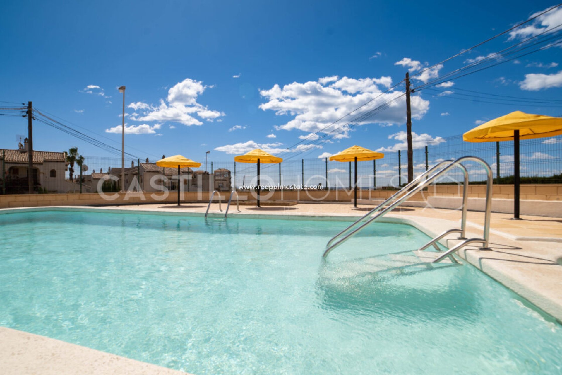 Reventa - Bungalow -
Torrevieja - Aguas Nueva
