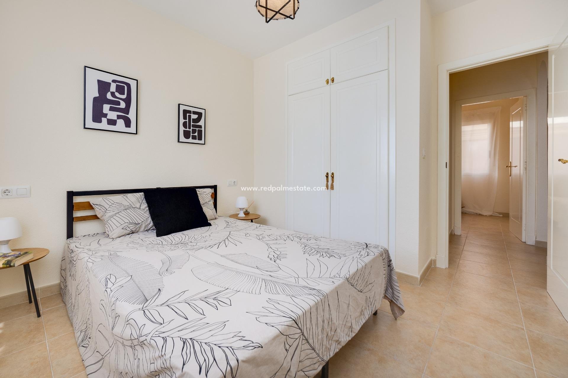Reventa - Bungalow -
Torrevieja - Aguas Nueva