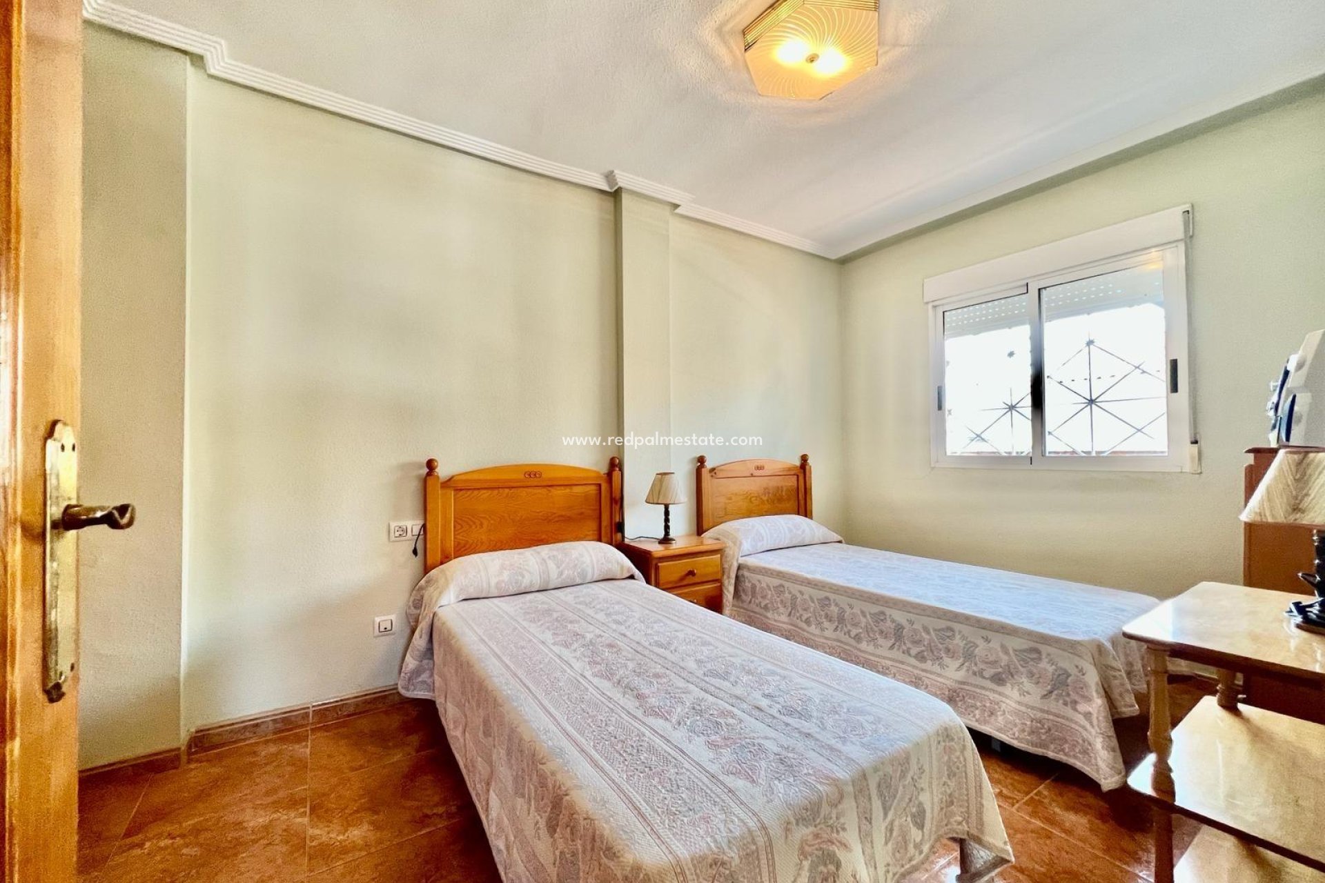 Reventa - Bungalow -
Torrevieja - Centro Torrevieja