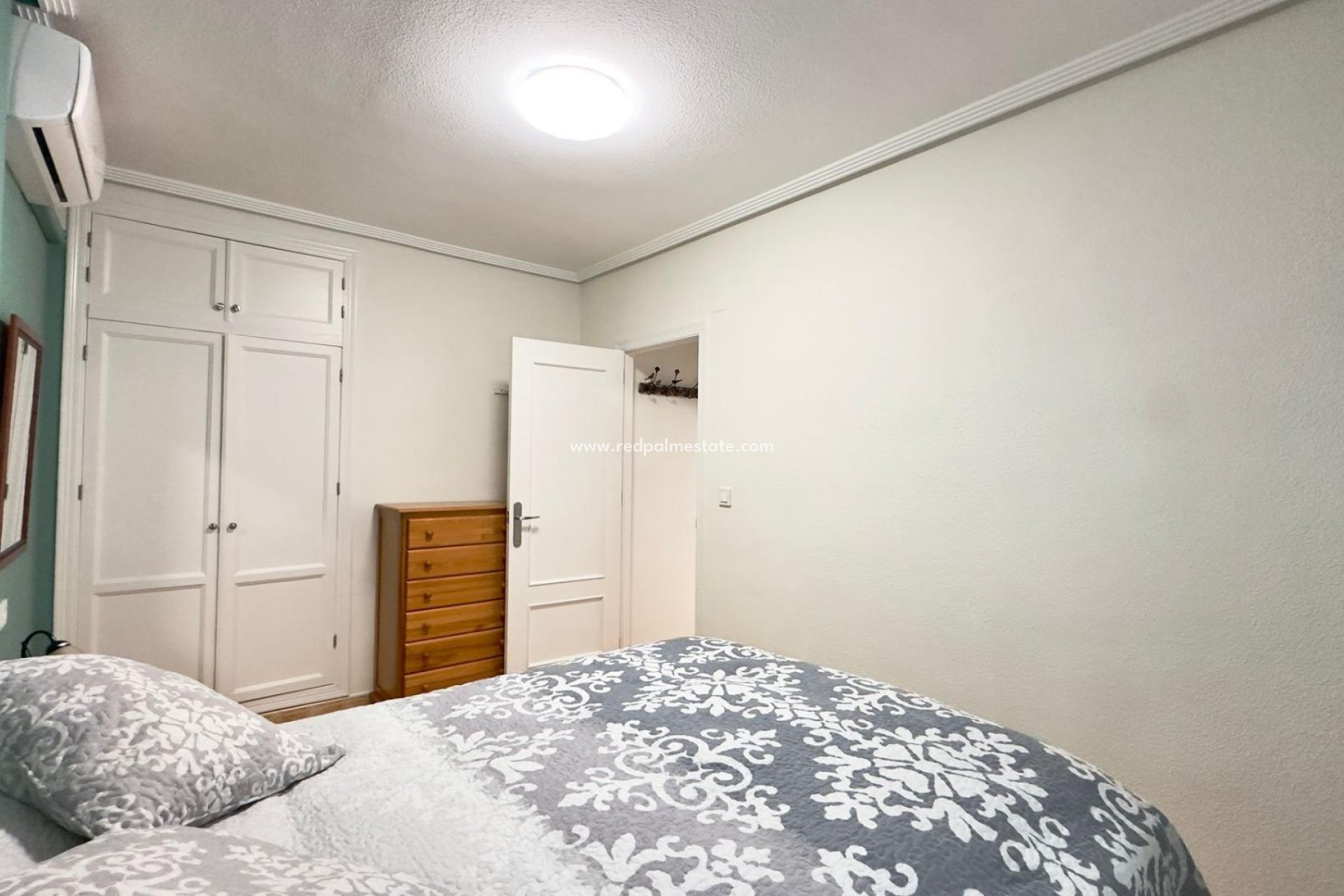 Reventa - Bungalow -
Torrevieja - Centro Torrevieja