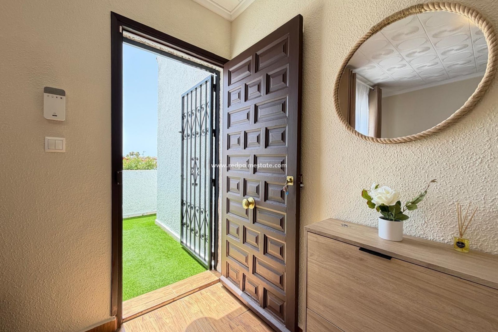 Reventa - Bungalow -
Torrevieja - La Siesta - El Salado -  Torreta