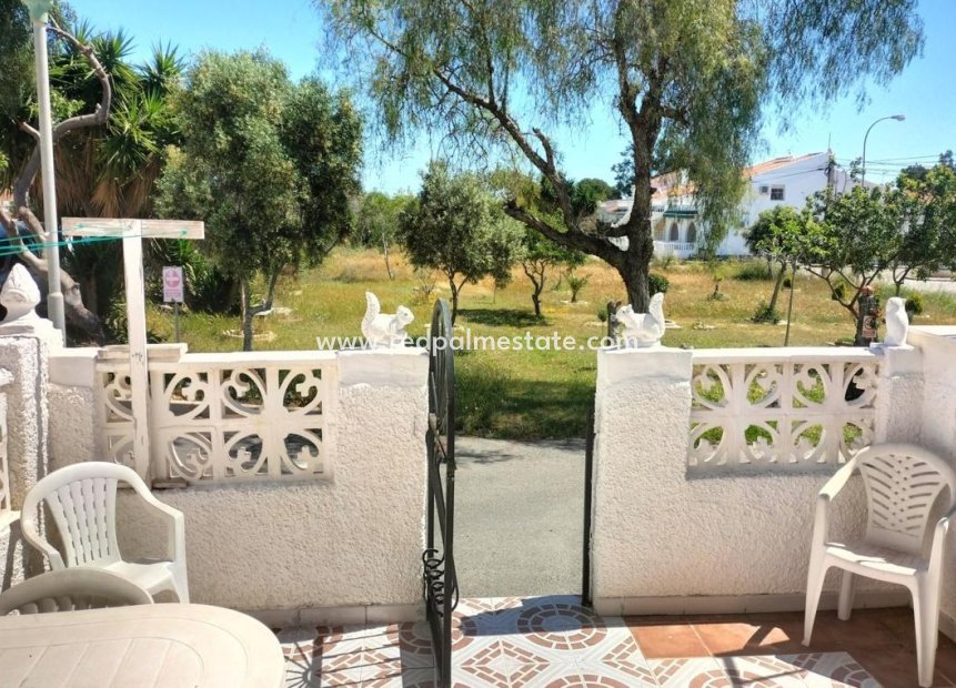 Reventa - Bungalow -
Torrevieja - La Siesta - El Salado - Torreta