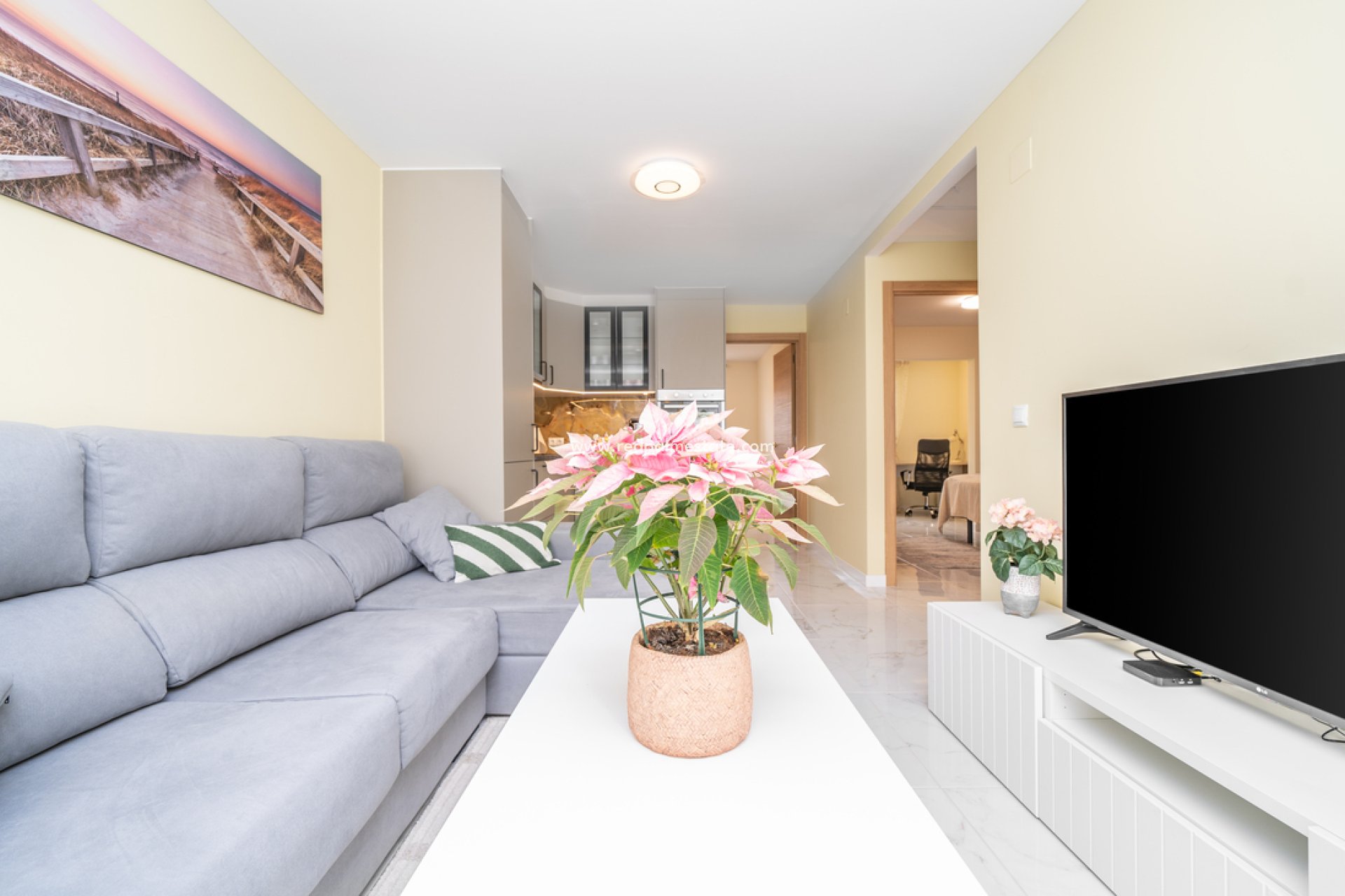 Reventa - Bungalow -
Torrevieja - La Siesta - El Salado -  Torreta