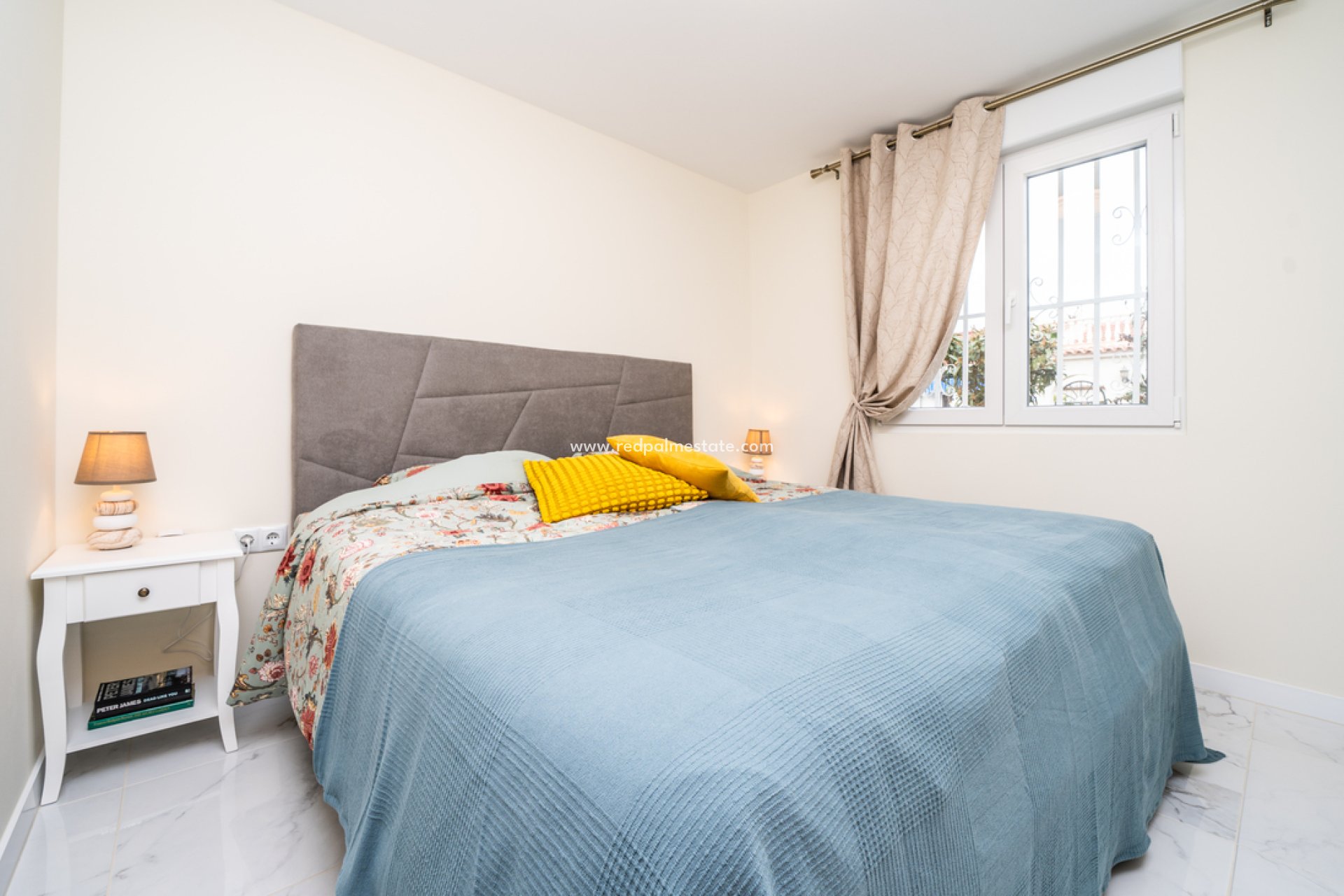 Reventa - Bungalow -
Torrevieja - La Siesta - El Salado -  Torreta