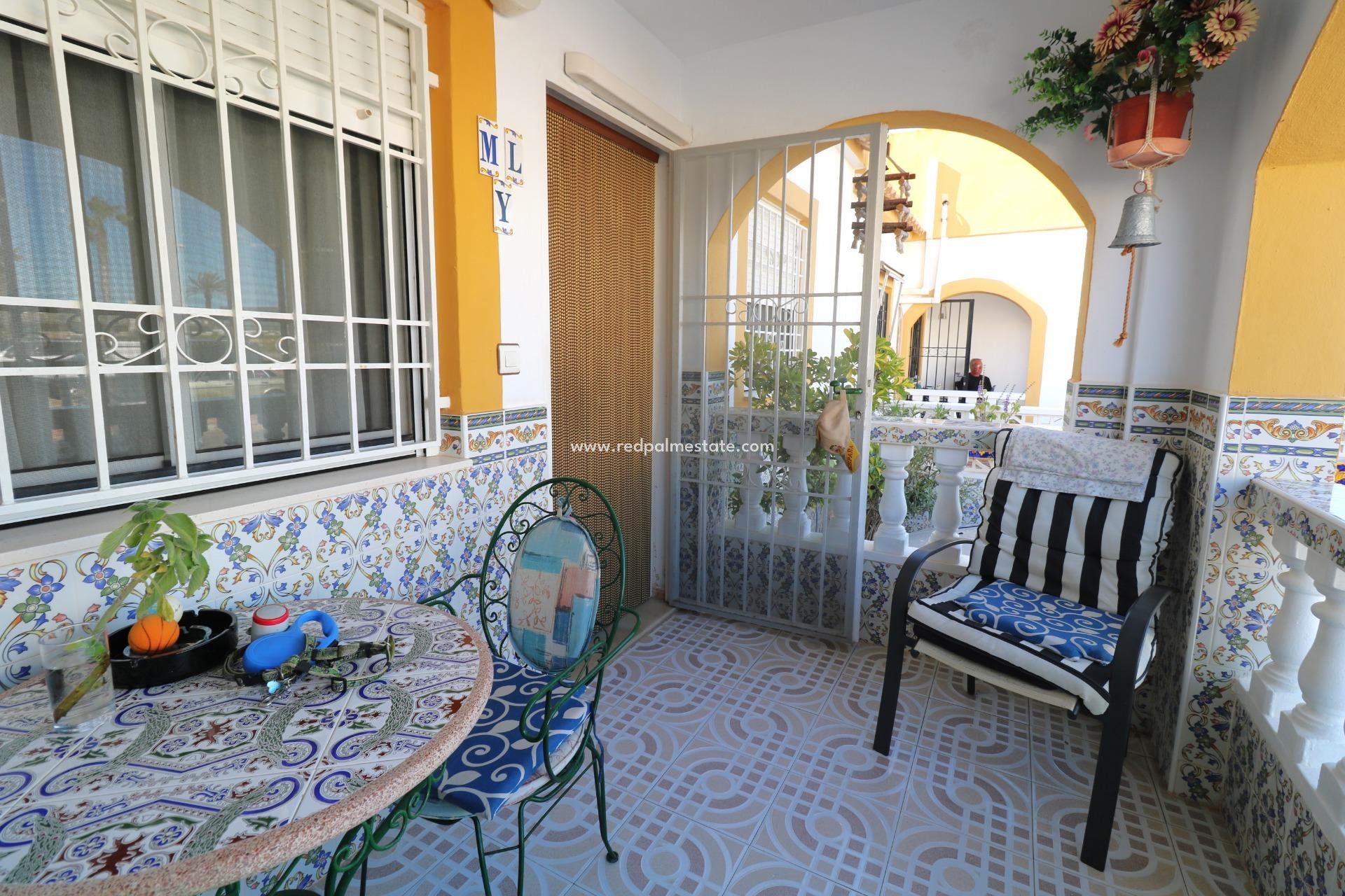 Reventa - Bungalow -
Torrevieja - La Siesta - El Salado -  Torreta