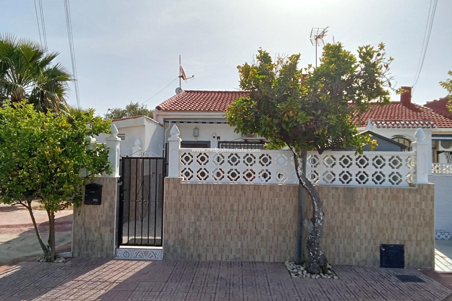 Reventa - Bungalow -
Torrevieja - La Siesta - El Salado - Torreta