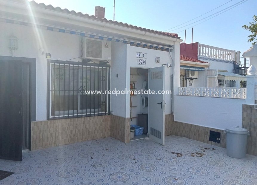 Reventa - Bungalow -
Torrevieja - La Siesta - El Salado - Torreta