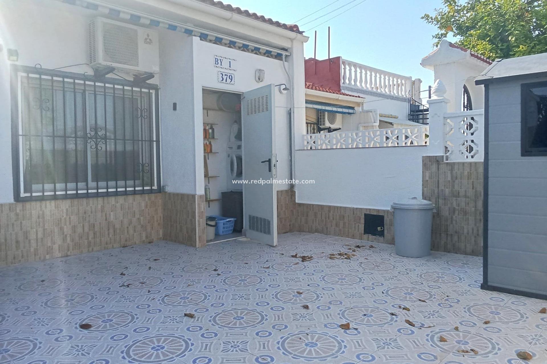 Reventa - Bungalow -
Torrevieja - La Siesta - El Salado - Torreta