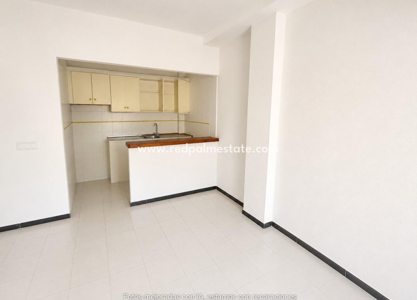 Reventa - Bungalow -
Torrevieja - La Siesta - El Salado -  Torreta