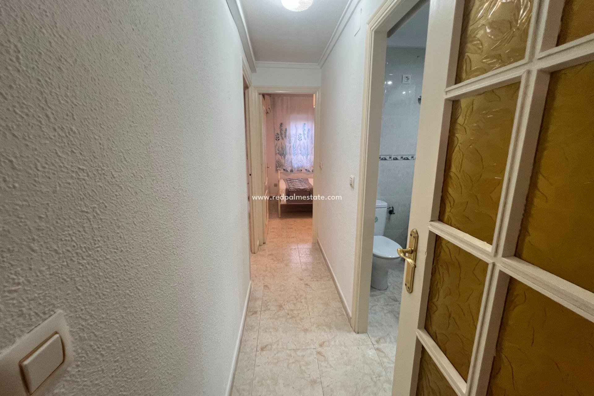 Reventa - Bungalow -
Torrevieja - Nueva Torrevieja - Aguas Nuevas