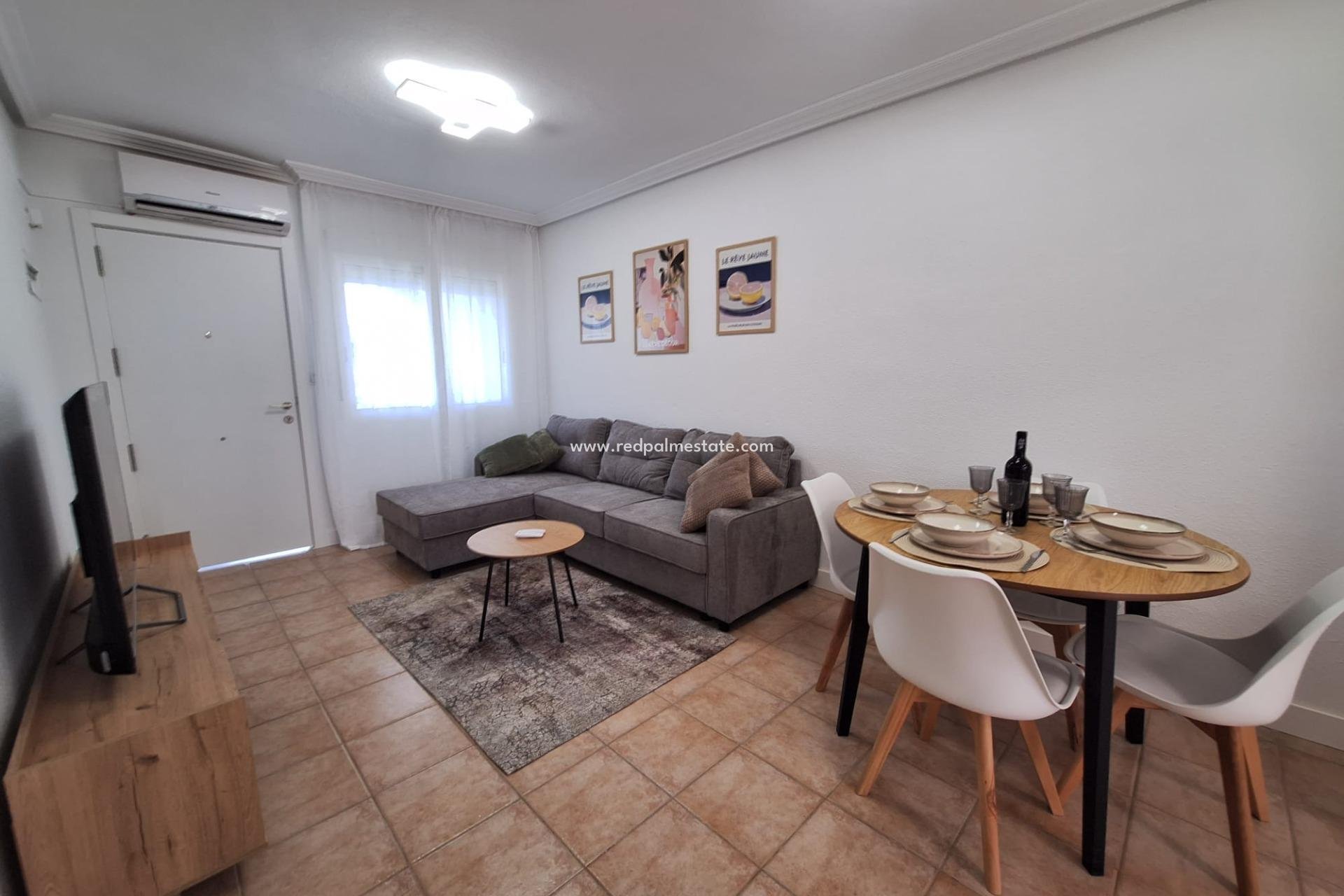 Reventa - Bungalow -
Torrevieja - Nueva Torrevieja - Aguas Nuevas