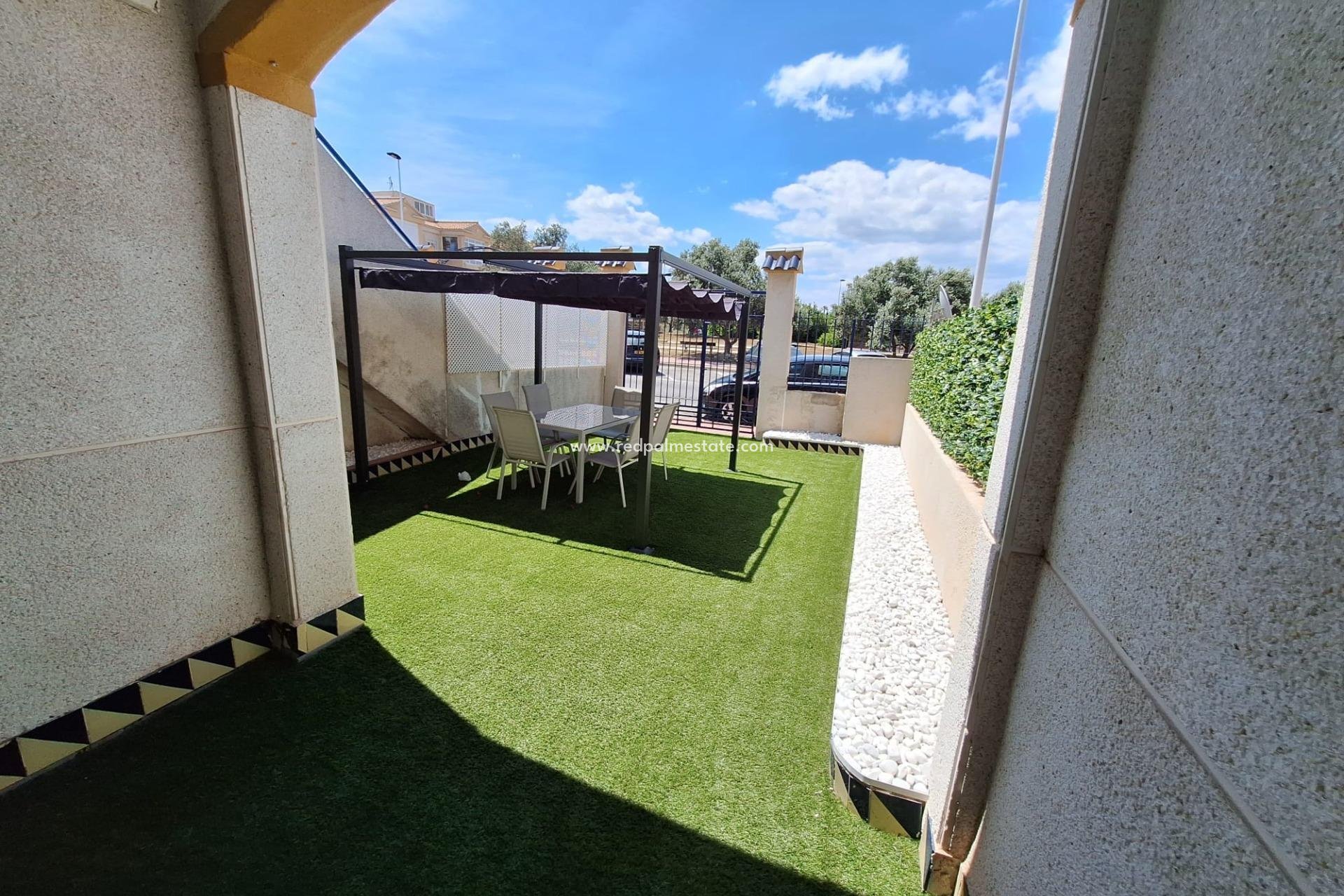 Reventa - Bungalow -
Torrevieja - Nueva Torrevieja - Aguas Nuevas