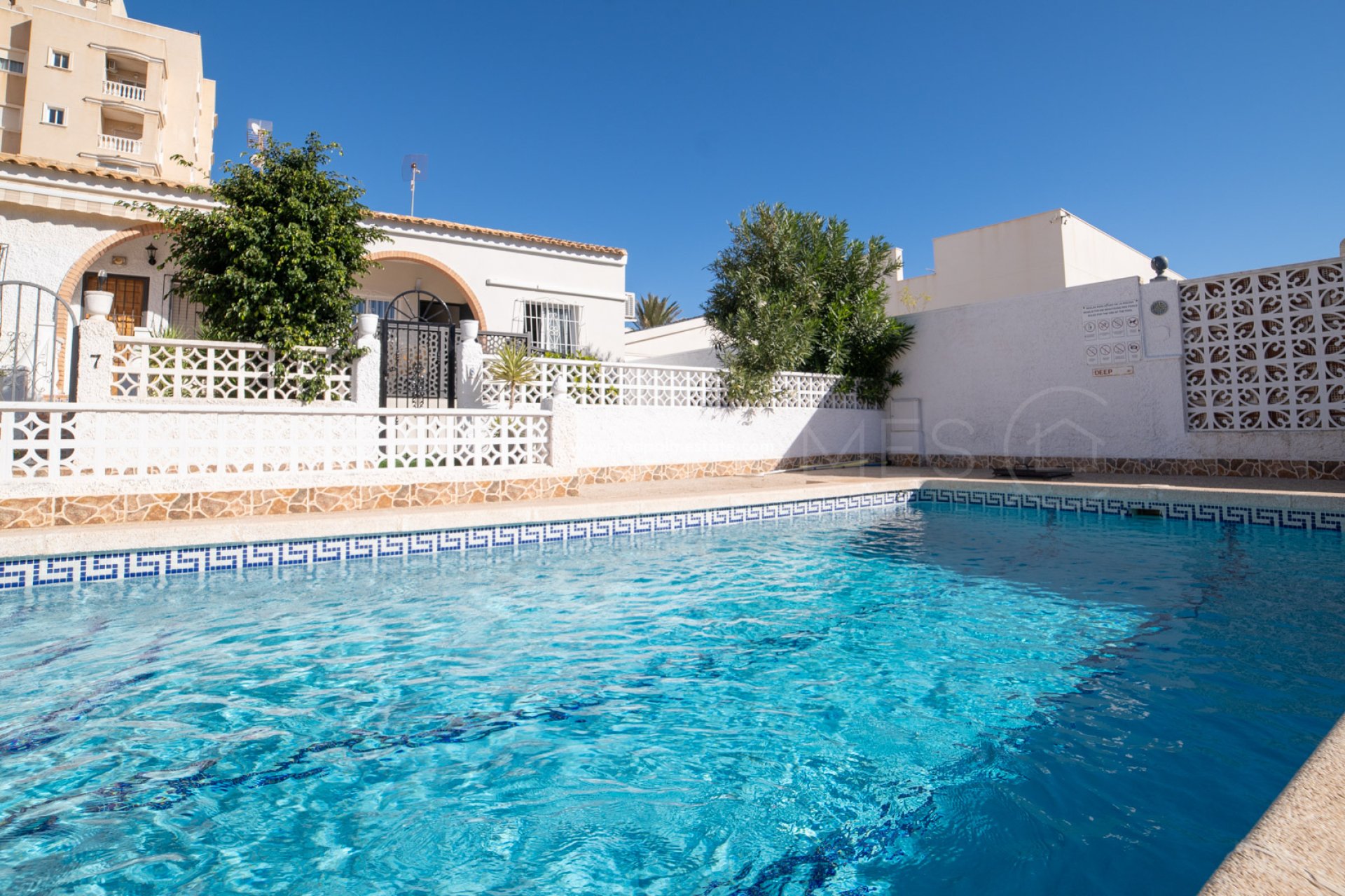 Reventa - Bungalow -
Torrevieja - Nueva Torrevieja