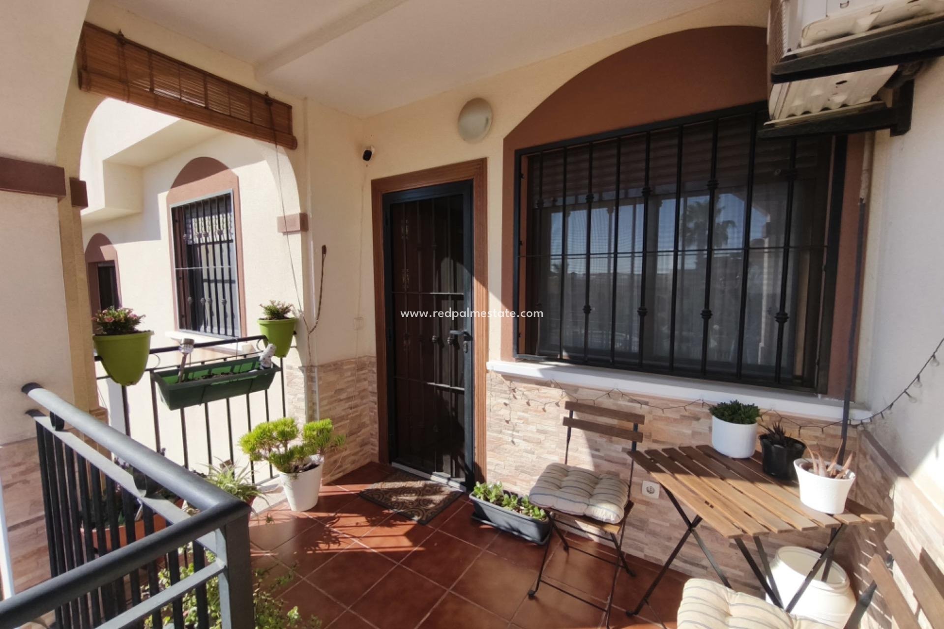 Reventa - Bungalow -
Torrevieja - Parque Acuático - Sector 25