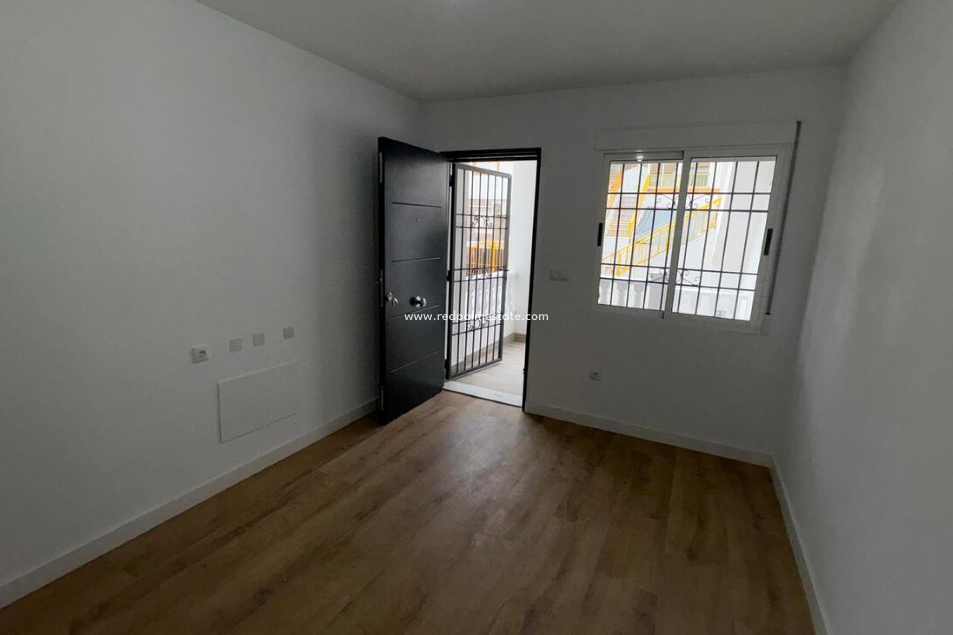 Reventa - Bungalow -
Torrevieja - PARQUE DE LAS NACIONES