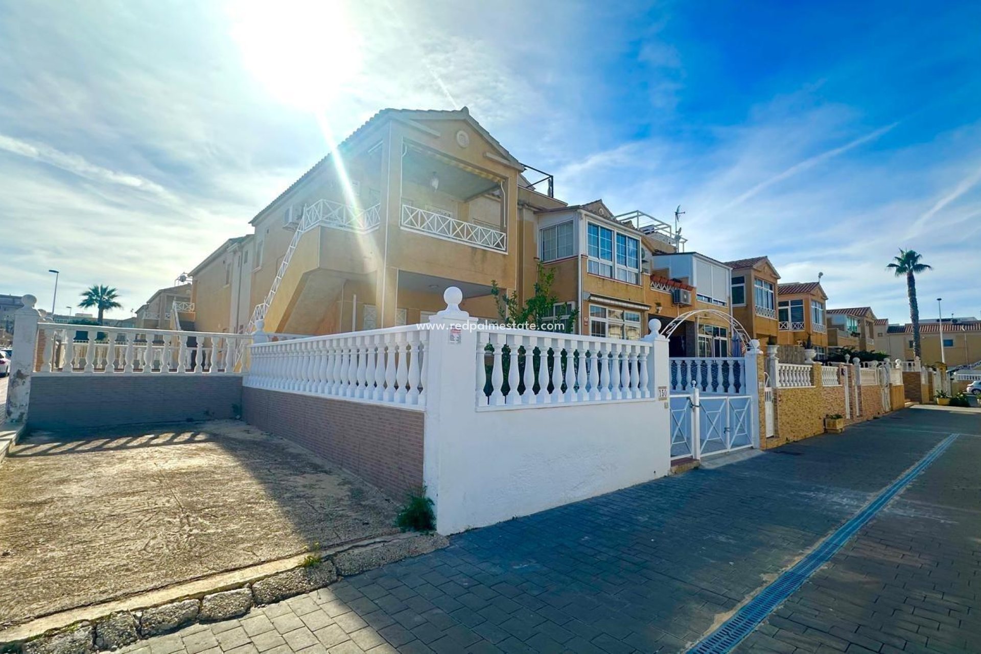 Reventa - Bungalow -
Torrevieja - Playa de los Locos