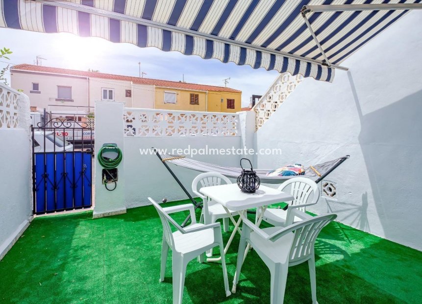 Reventa - Bungalow -
Torrevieja - Playa de los Naufragos