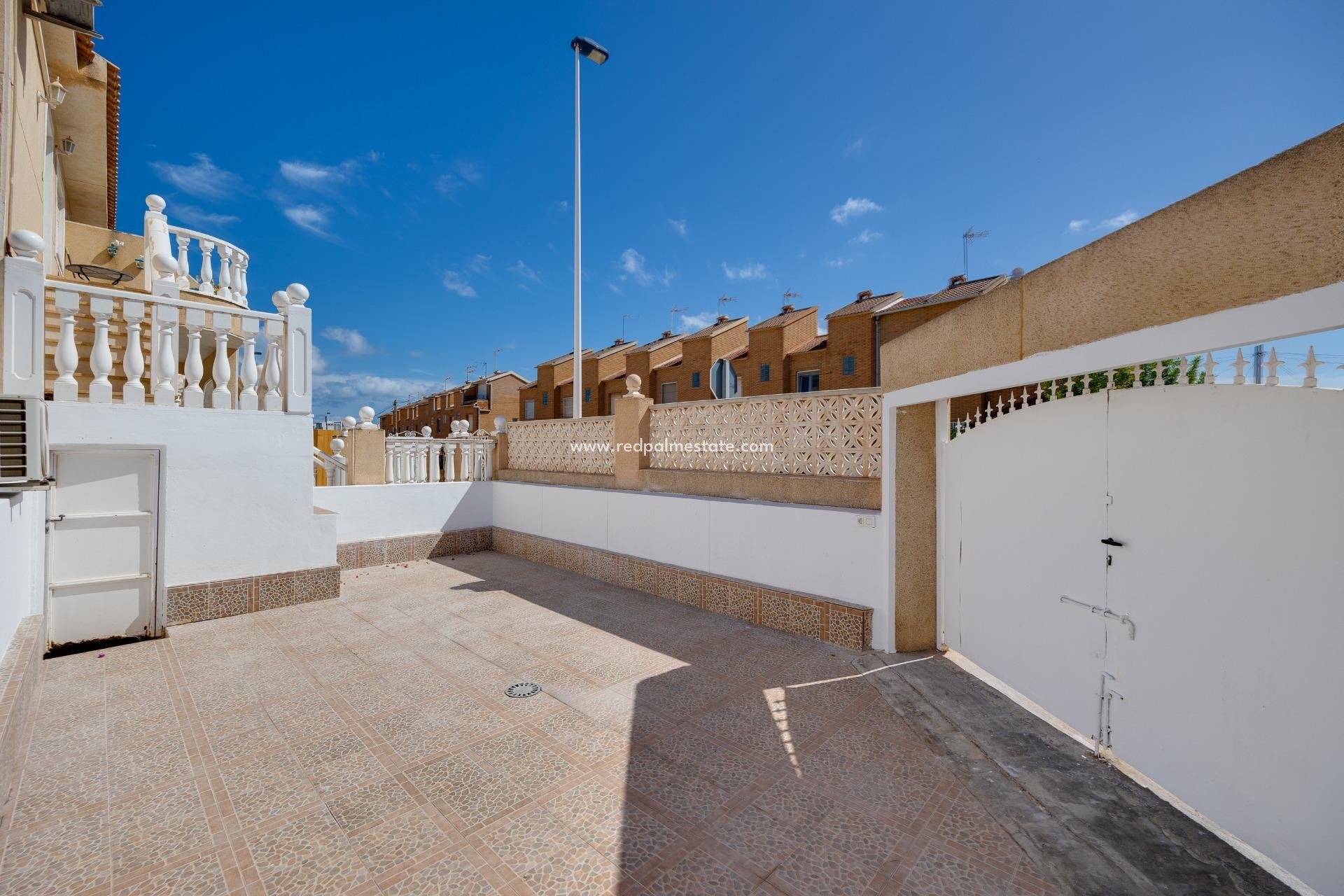 Reventa - Bungalow -
Torrevieja - Rosaleda-los frutales