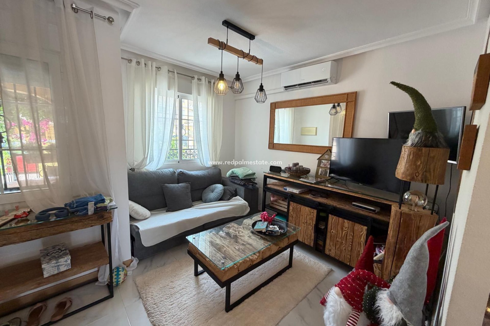 Reventa - Bungalow -
Torrevieja - Zona Los Frutales