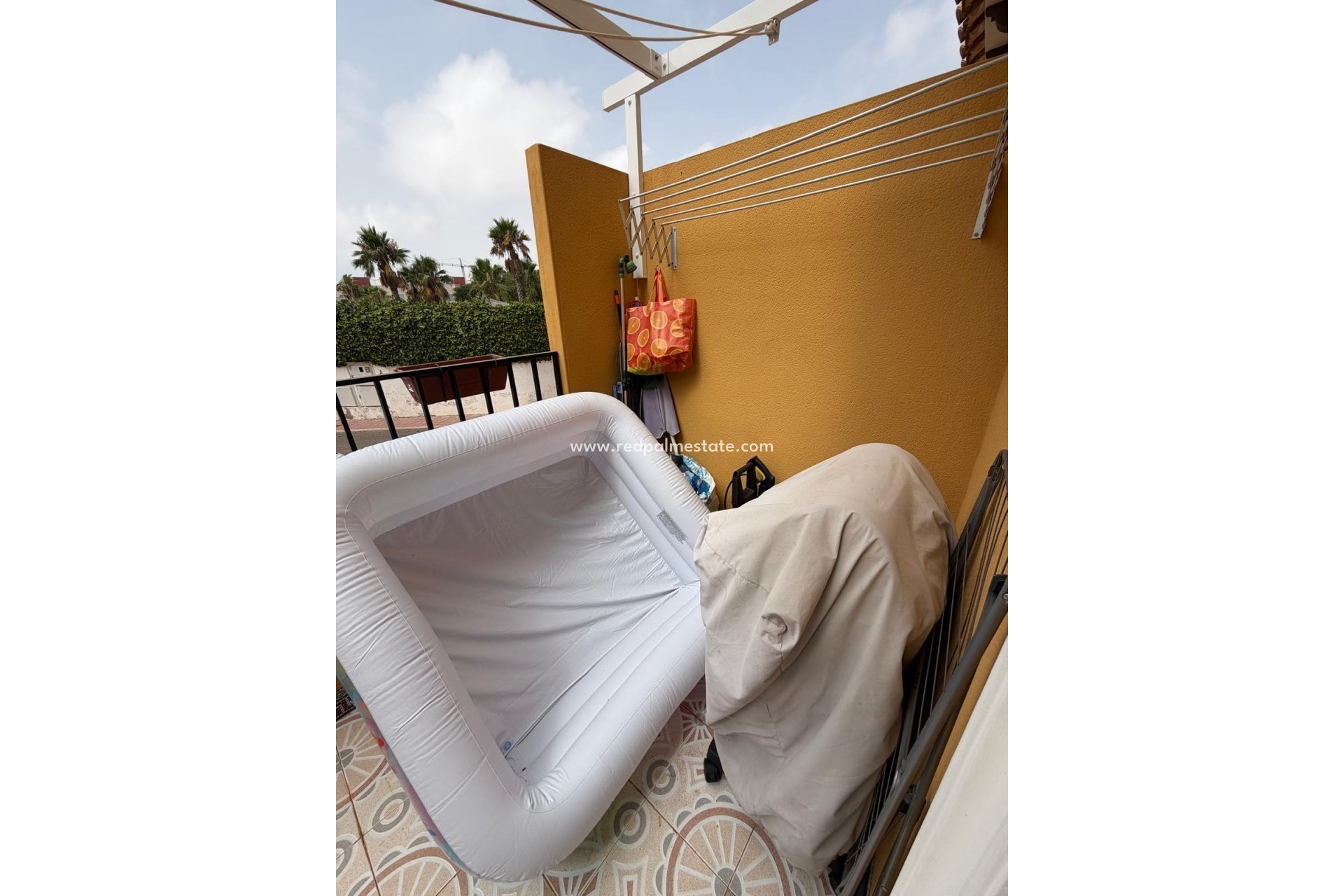 Reventa - Bungalow -
Torrevieja - Zona Los Frutales