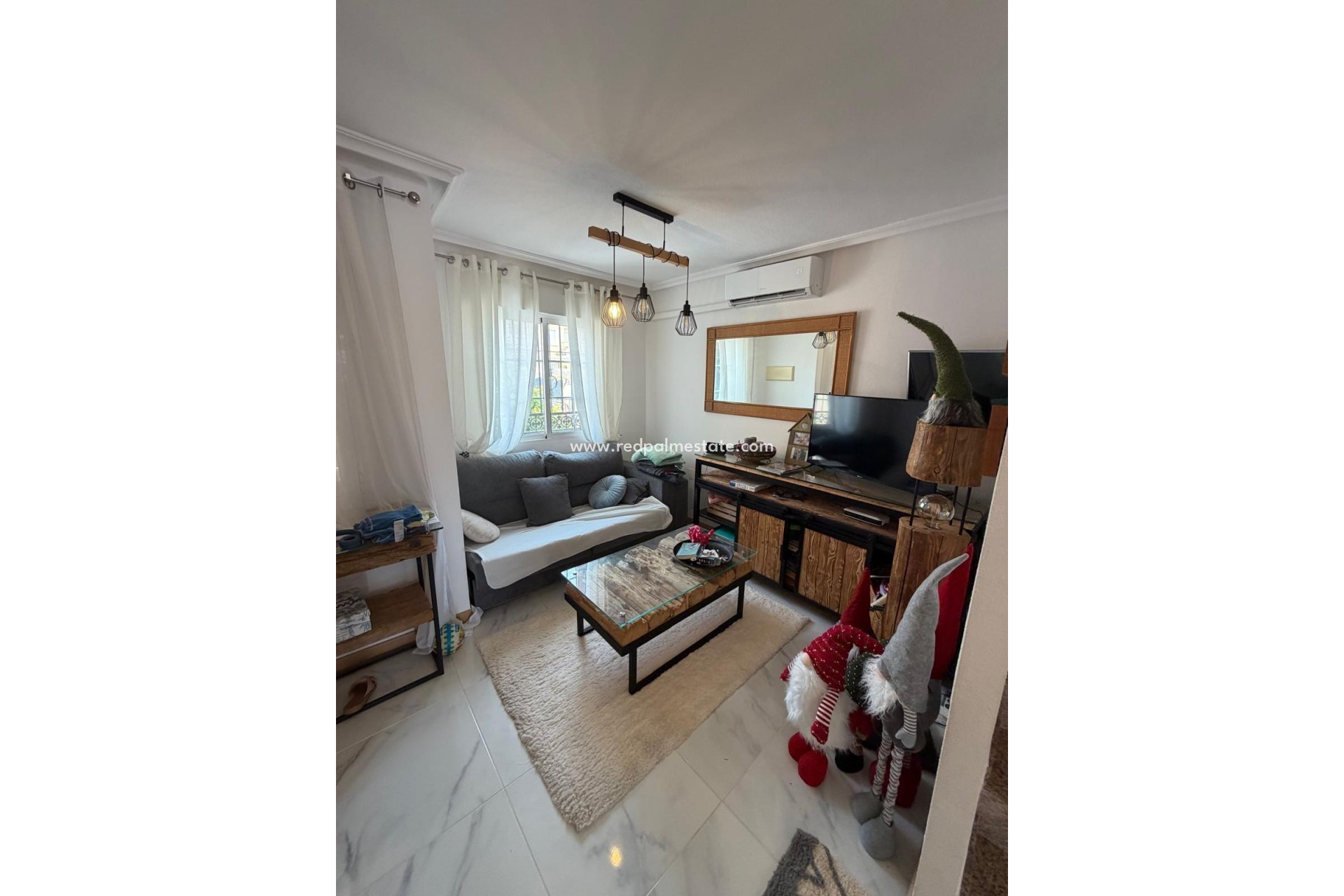 Reventa - Bungalow -
Torrevieja - Zona Los Frutales