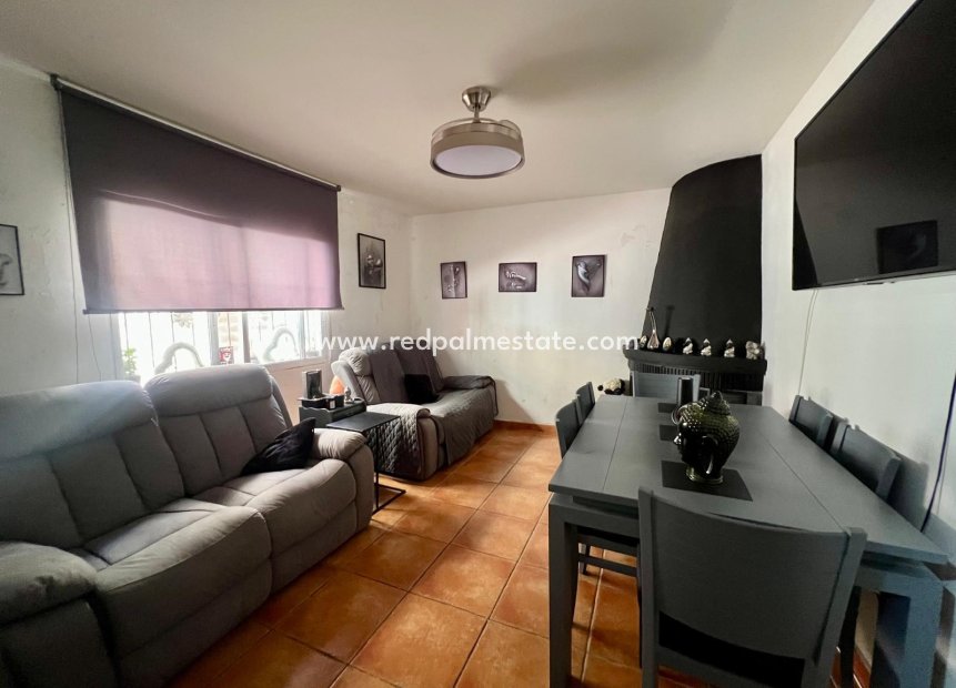 Reventa - Casa Adosada -
Agost - Inland