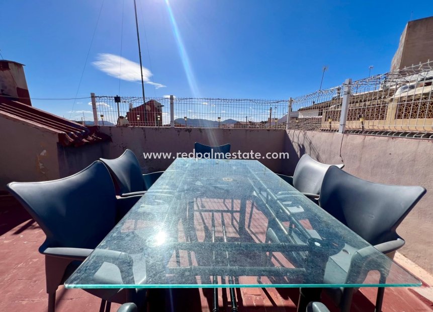 Reventa - Casa Adosada -
Agost - Inland