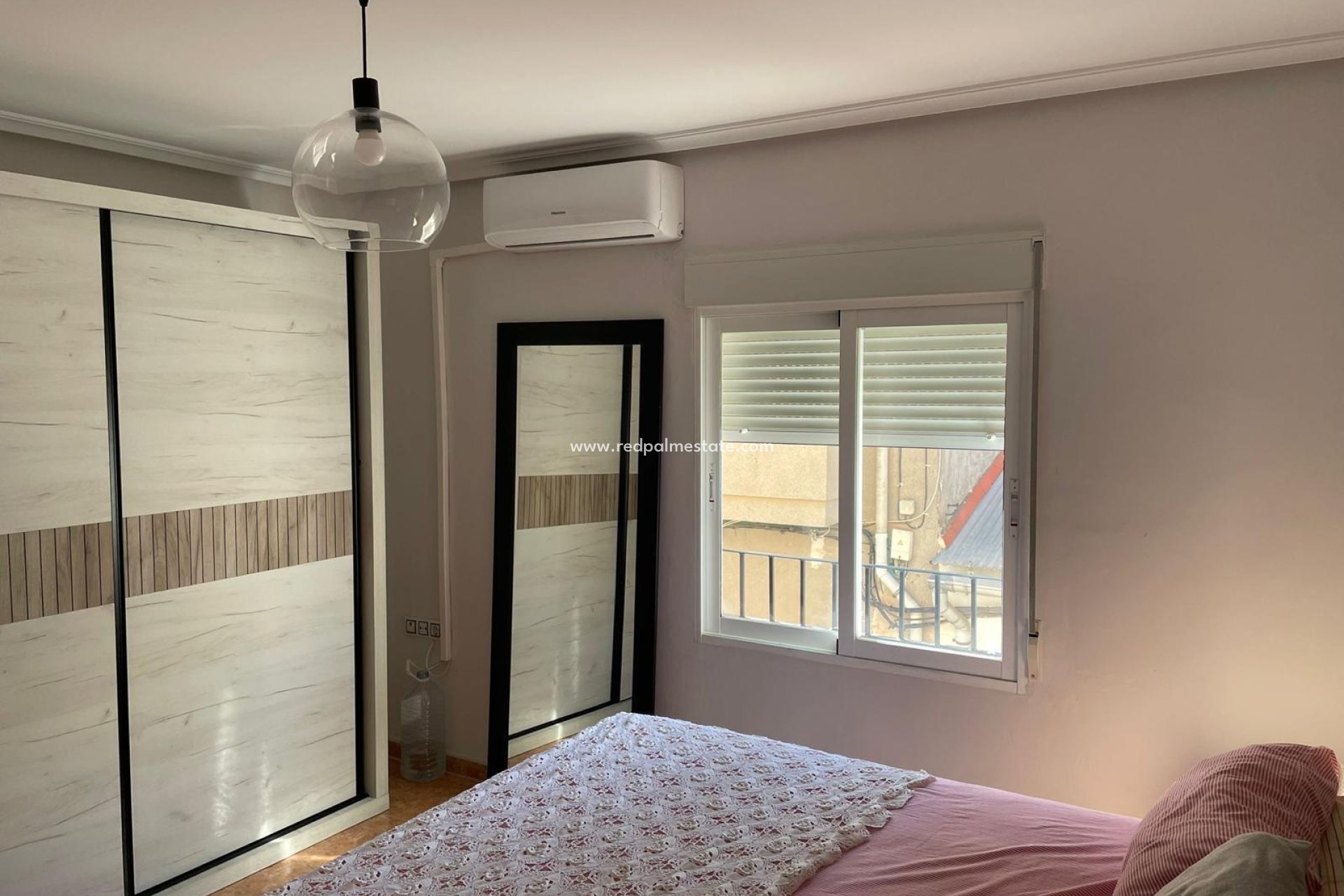 Reventa - Casa Adosada -
Albatera