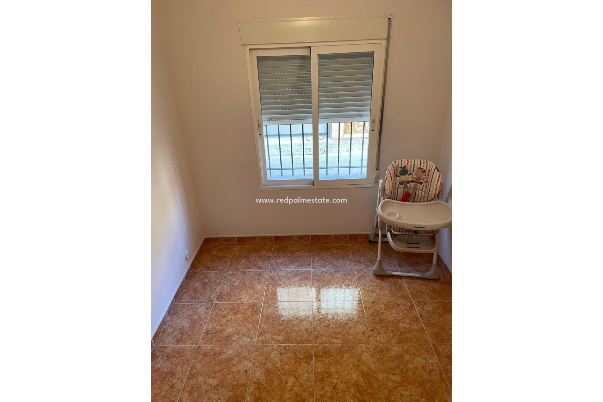 Reventa - Casa Adosada -
Albatera