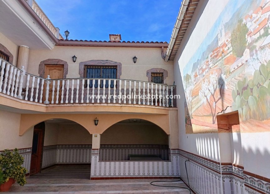 Reventa - Casa Adosada -
Algueña - Inland