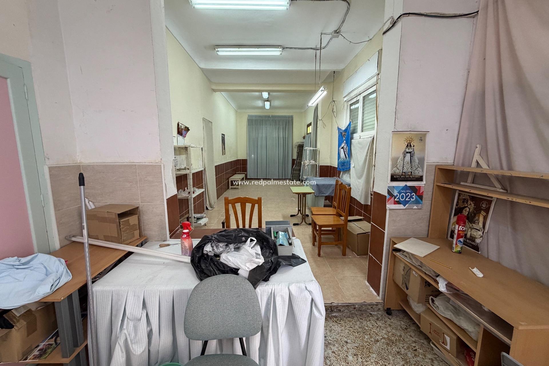 Reventa - Casa Adosada -
Almoradí