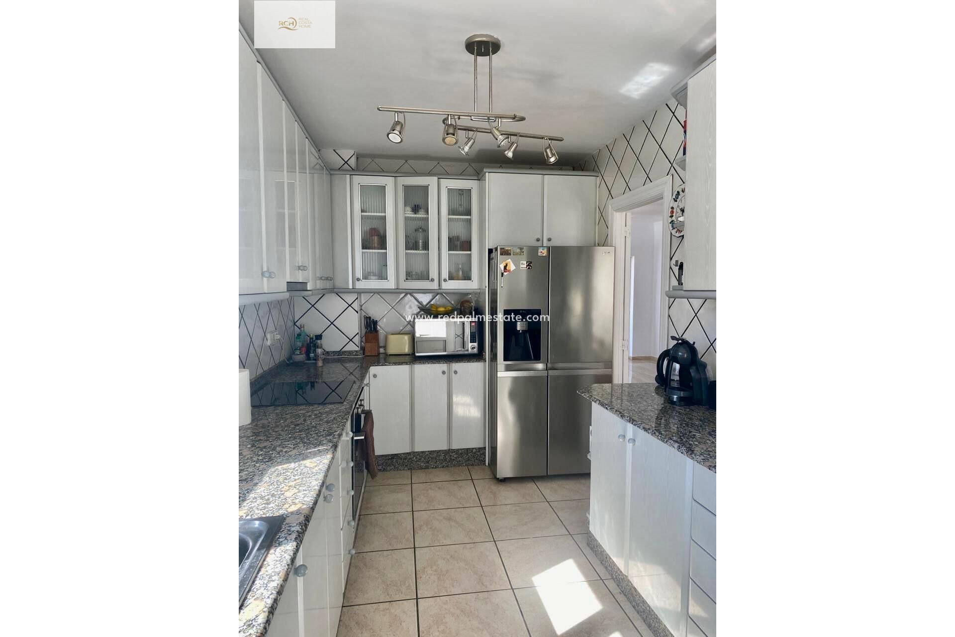 Reventa - Casa Adosada -
Altea - Palau Cuesta Narices