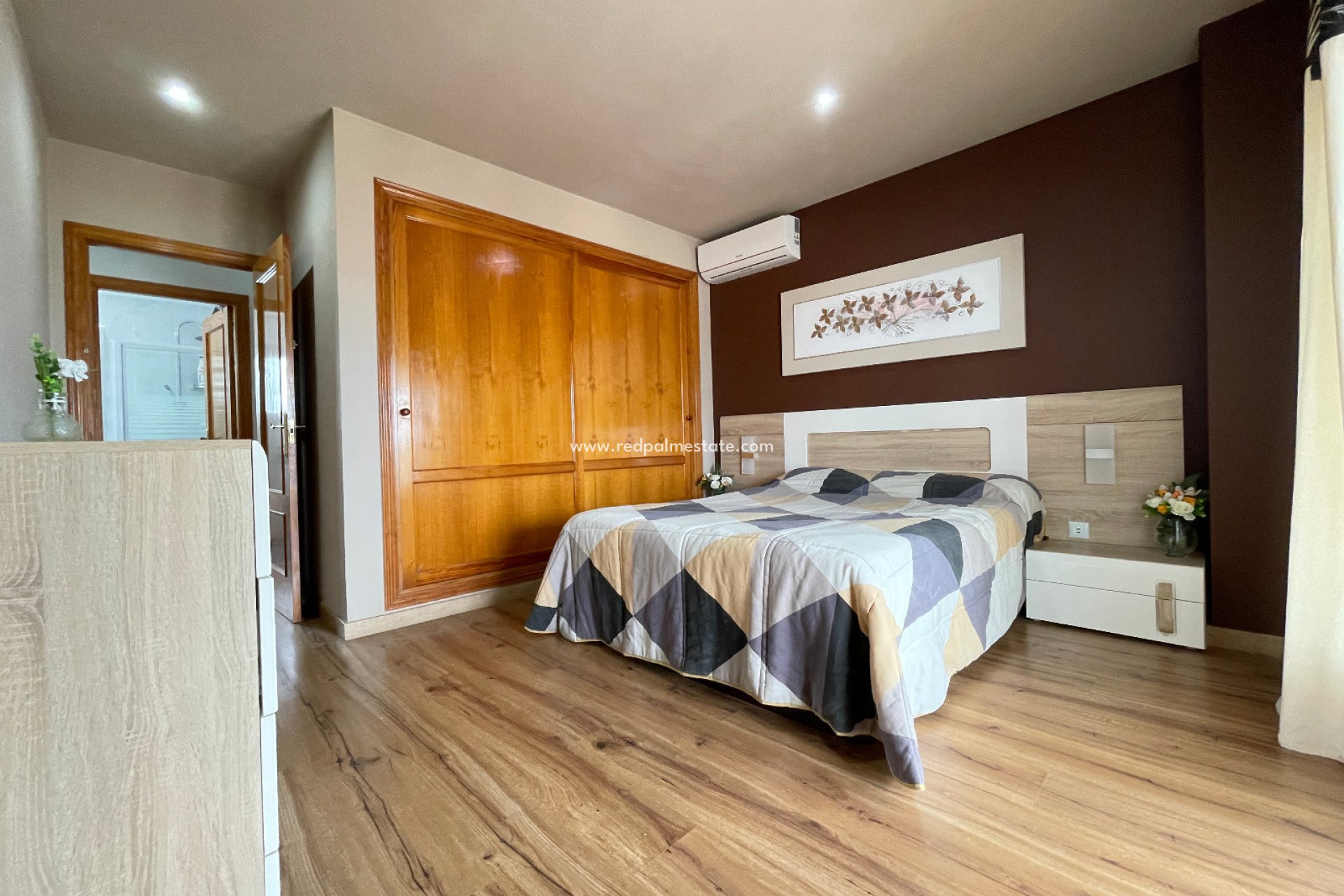 Reventa - Casa Adosada -
Benijofar